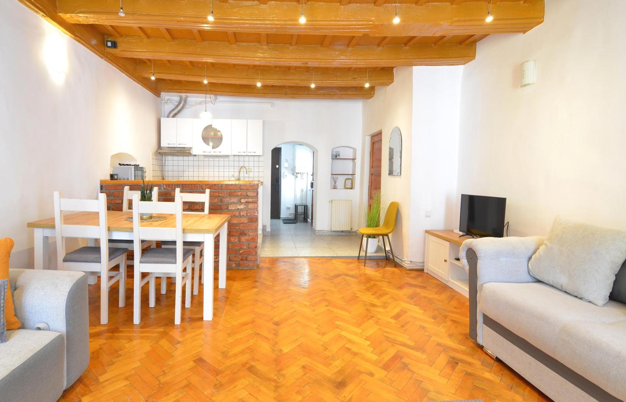 Charming Apartment - Heart Of Brasov Poarta Schei Esterno foto
